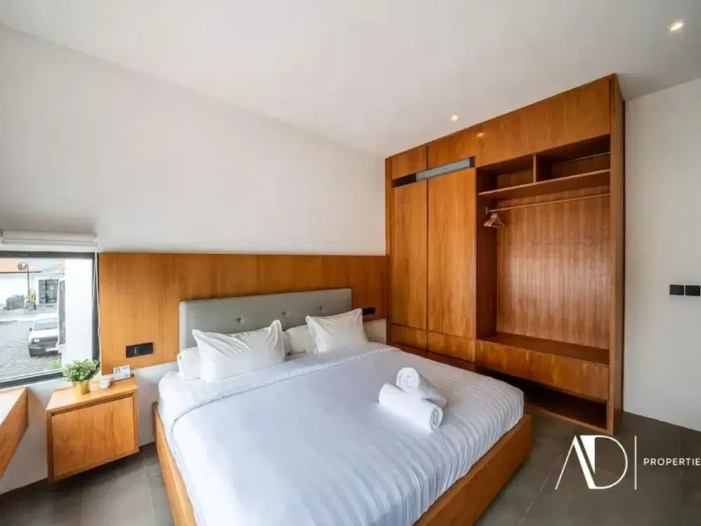 FREEHOLD | MODERN 3-BEDROOM VILLA WITH ROOFTOP RICE FIELD VIEWS - CANGGU - Thumbnail 10