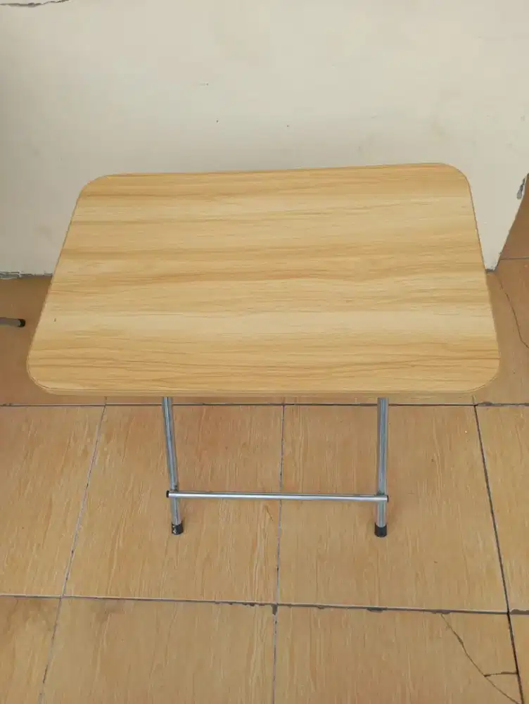 Meja Lipat kaki Kemping Belajar baru Minus