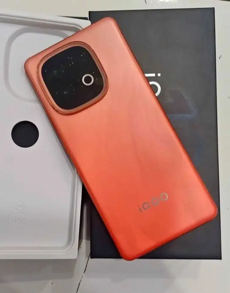 IQOO Neo10 16/512 (bisa tt hp)