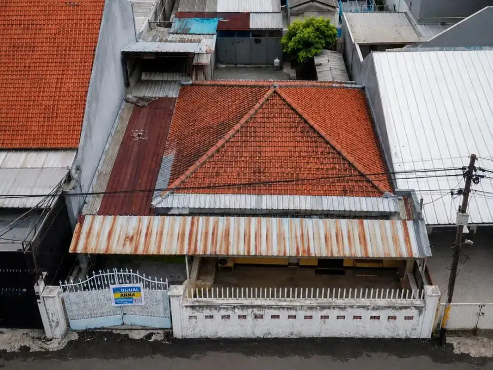ANA RUMAH LAMA HITUNG TANAH UK 11.5X18M DI KOMPLEK KAVLING POLRI JELAMBAR