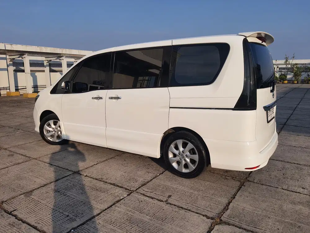 Nissan Serena 2013 Bensin