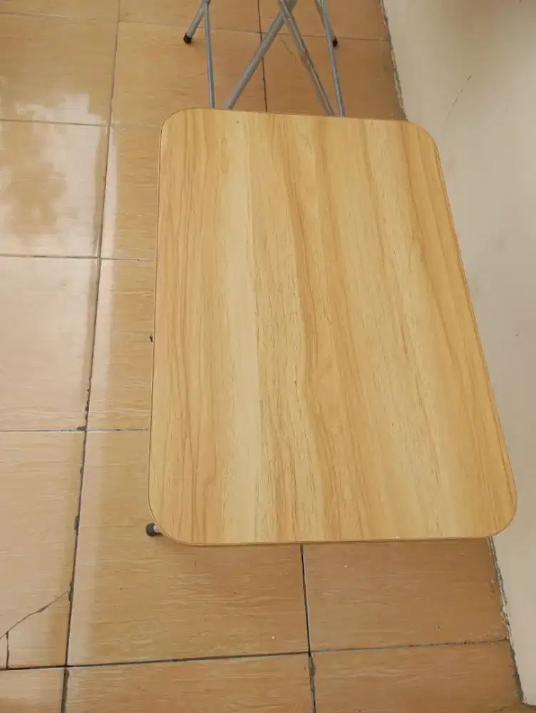 Meja Lipat Kaki  Kemping Belajar baru Minus