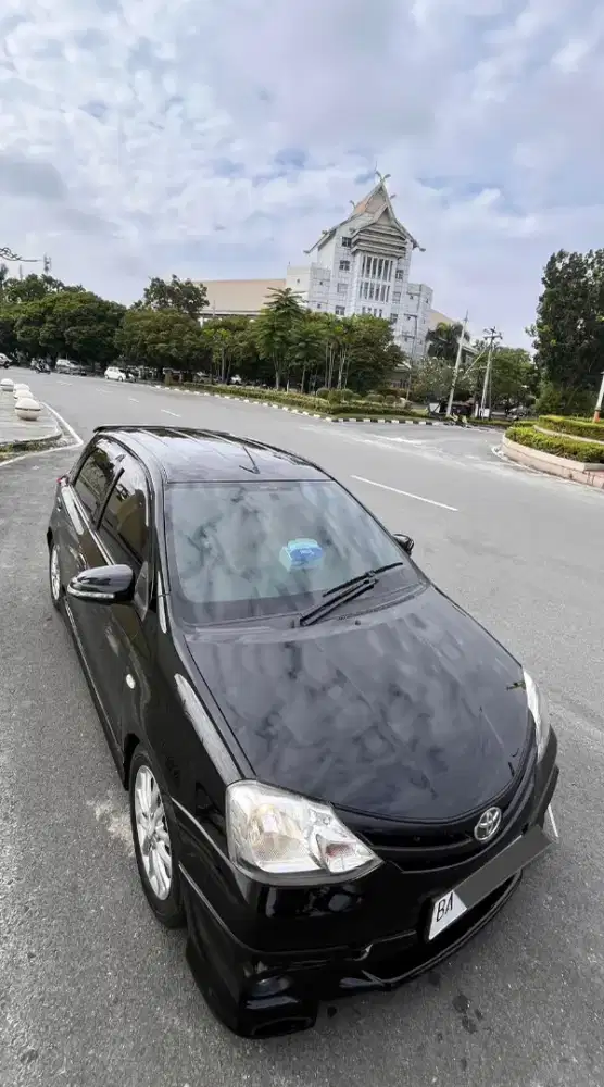 Toyota Etios valco G manual 2016