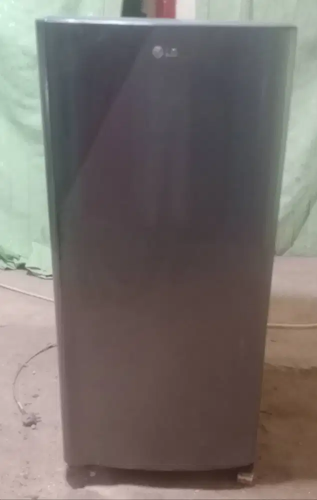 Kulkas 1 pintu LG.(diantar dalam kota Padang saja).