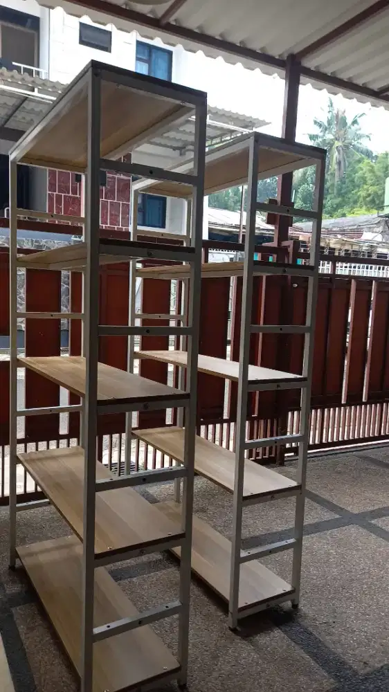 Rak toko 5 susun besi model informa bahan besi holow dan papan tebal