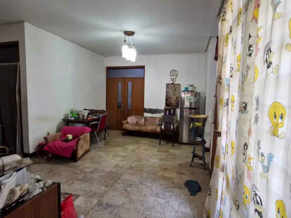 Dijual Rumah Terawat Hook 1 Setengah Lantai di Kopo Permai Bandung