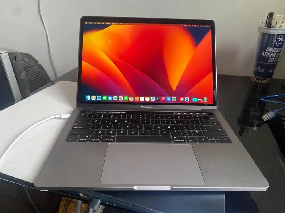 DIJUAL LAPTOP MACBOOK