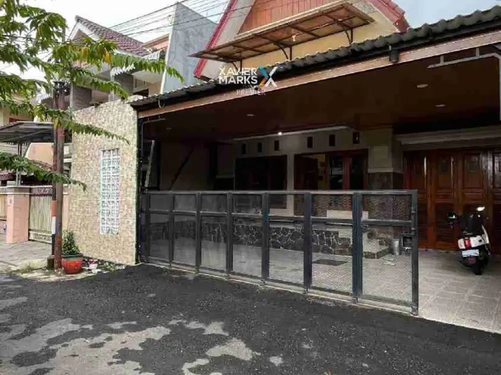 Rumah Iconic Mewah dan Nyaman di Buah-buahan Dekat Kawi Klojen Malang