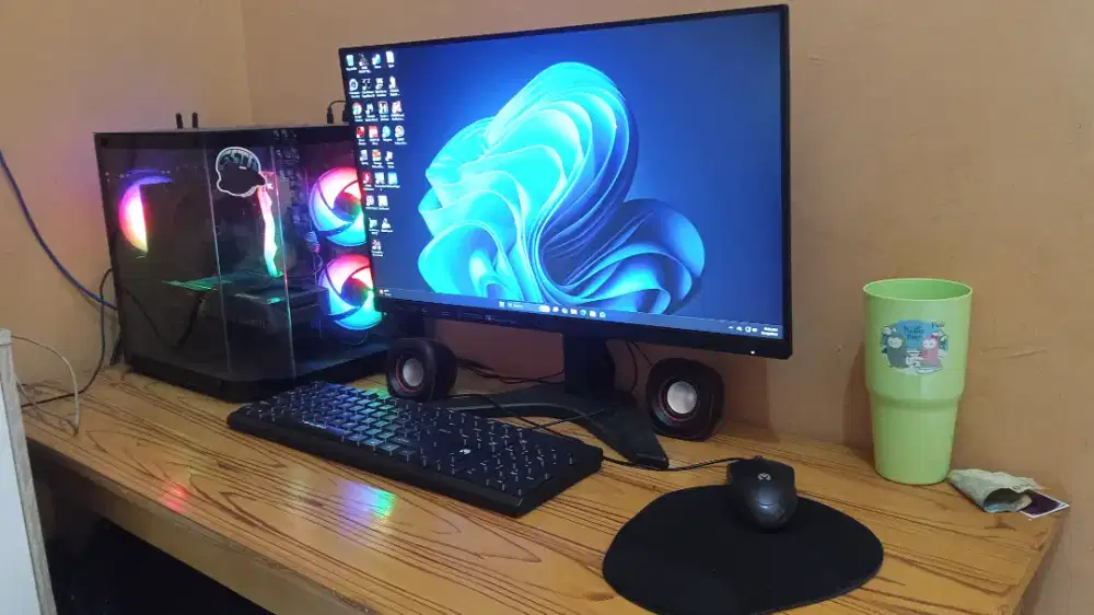 Komputer gaming & editing lengkap tinggal pakai