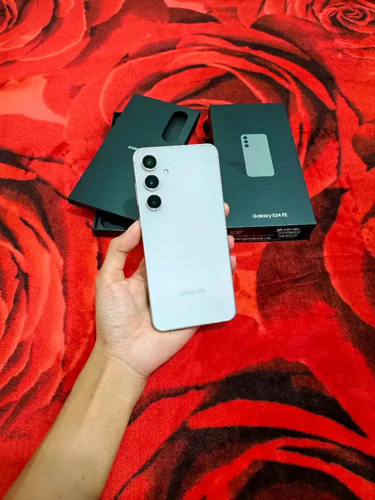 Samsung S24 FE 8/256 GB Fullset