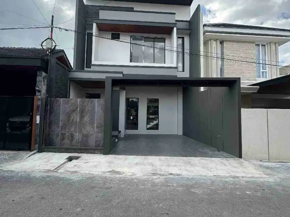 Rumah Tropis Kontemporer Di Purwomartani