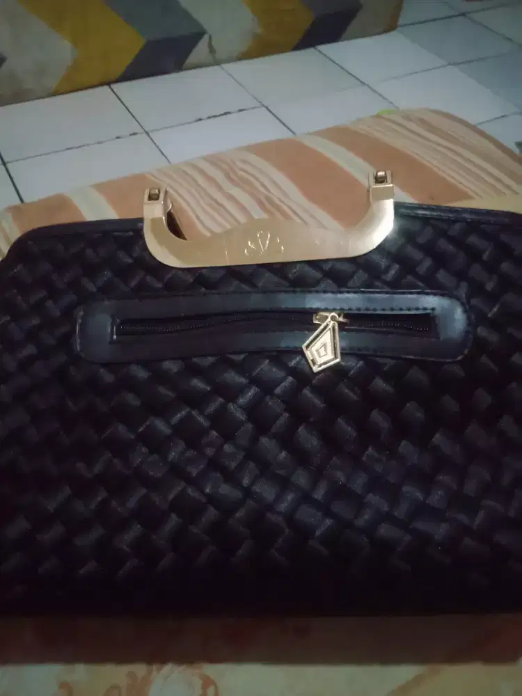 Tas jinjing wanita