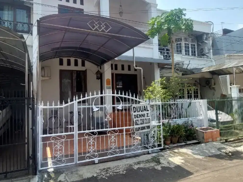 Dijual rumah 2 lantai di Kelapa Gading Sumarecon  Dekat Pasar Dekat Sekolah Dekat Kuliner