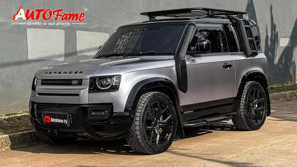 Land Rover Defender 90 P300 SE 2.0L Urban Package R22 NIK 2021