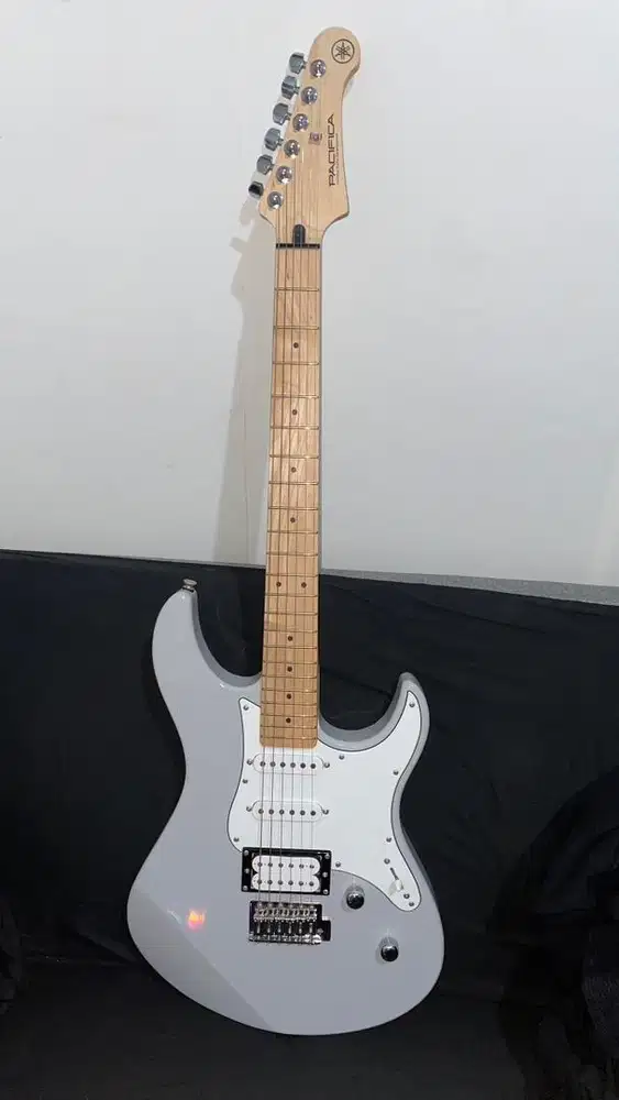 GITAR YAMAHA PACIFICA PAC112VM