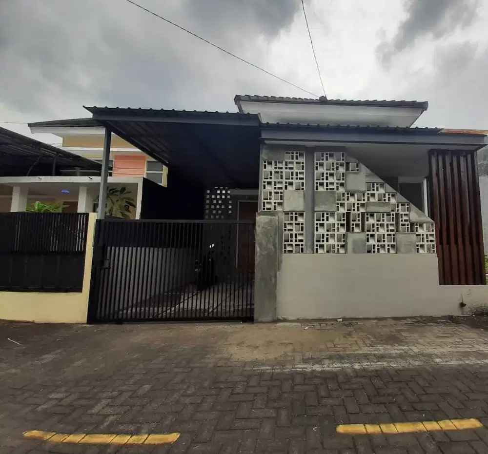 DIJUAL Rumah di Tirtamaya Inside diBelakang Araya Malang