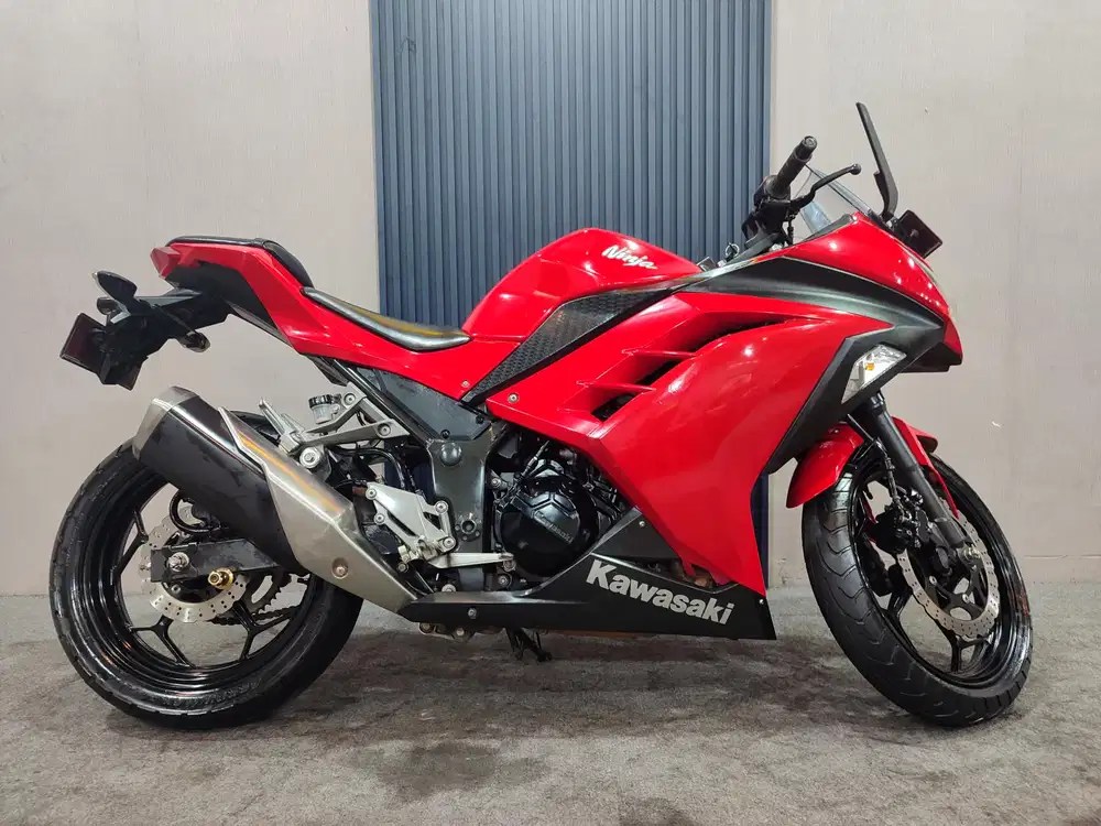 Kawasaki Ninja 250 fi 2016 istimewa mulus terawat siap pakai...