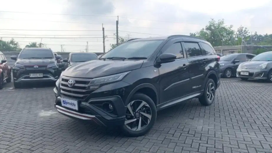 LOW DP Toyota Rush 1.5 TRD Sportivo Bensin-AT 2018 KKQ