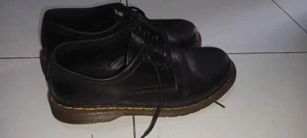 Jual sepatu kulit