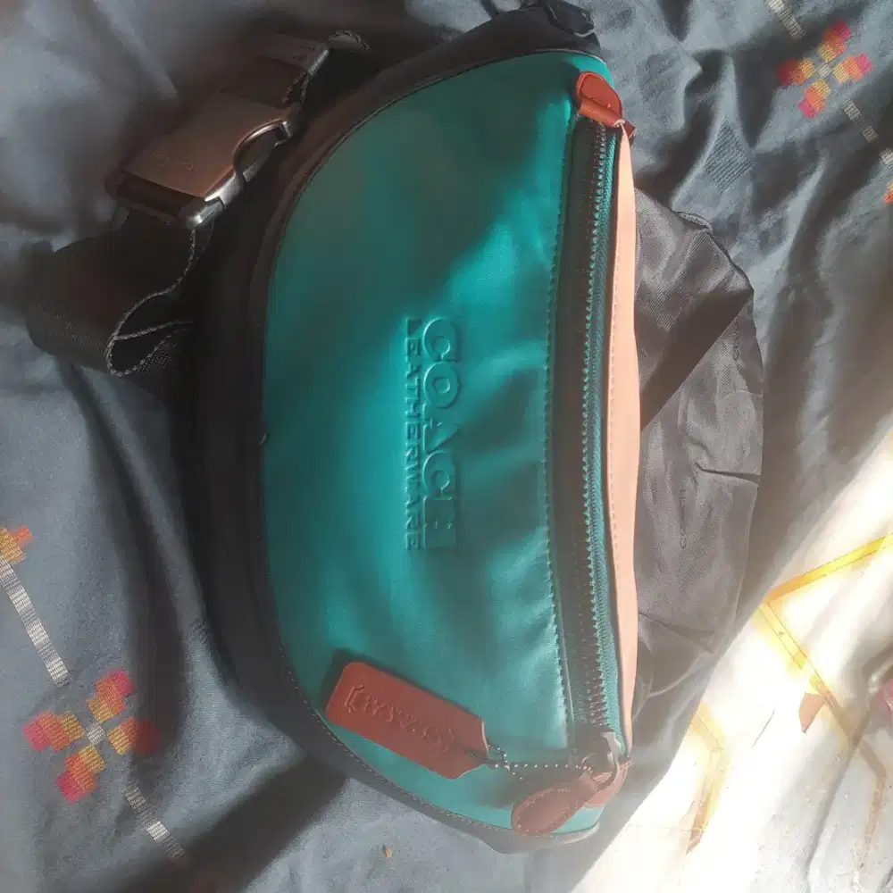 Tas Coach Elegan & Berkualitas