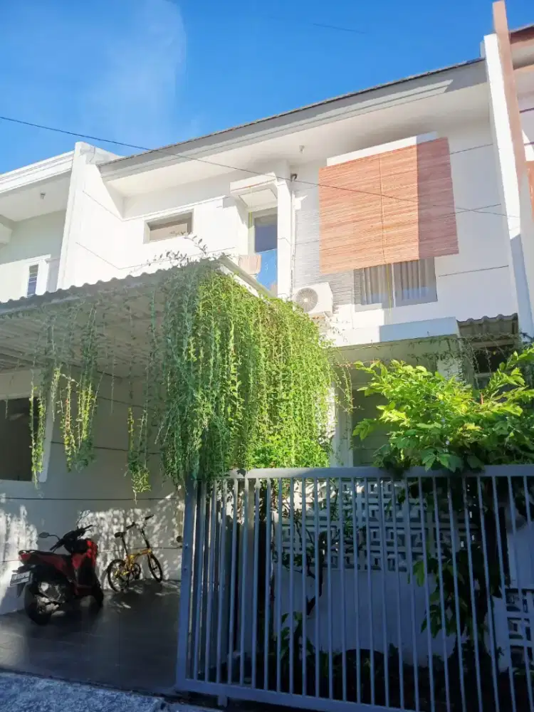 Dijual Rumah 2 lantai
Lokasi Puri Asri Pakuwon City