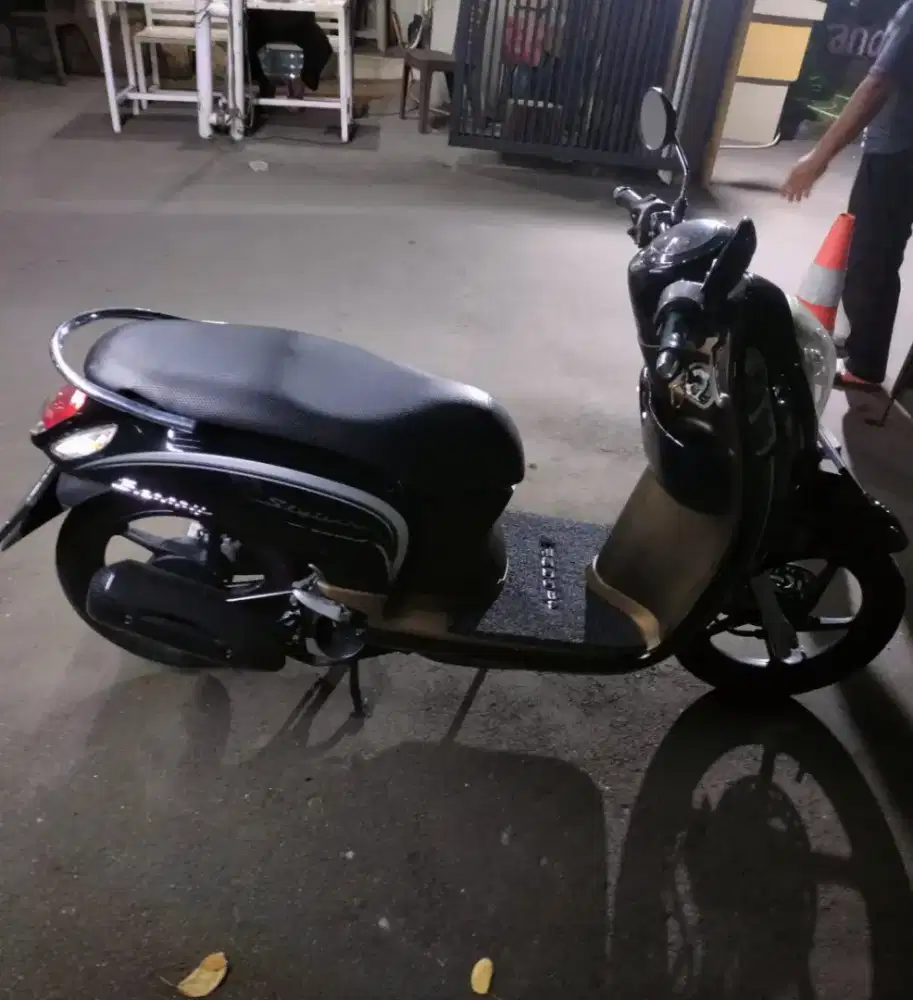 Honda Scoopy 2015