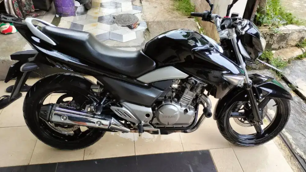 Suzuki Inazuma 2013