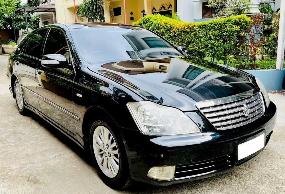 Toyota Crown Royal Saloon CBU at 2007 Hitam [Antik]