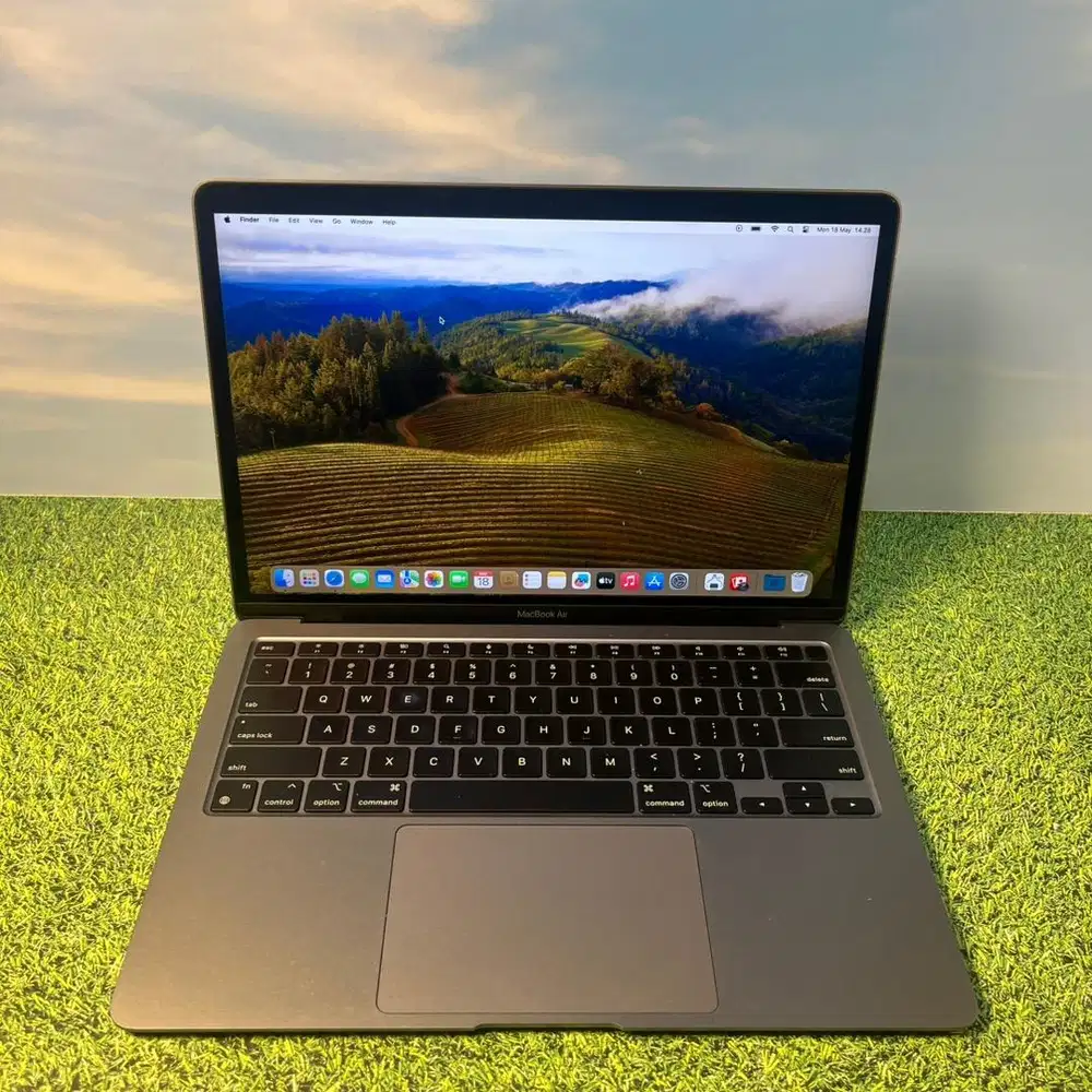 MACBOOK AIR M1 Ram8/storage128