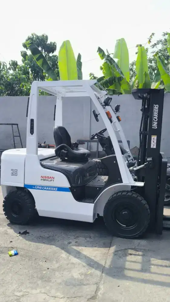 Forklift Nissan 2,5 Ton,Threelift 4,3 Meter,Matic,QD32,Tahun 2016