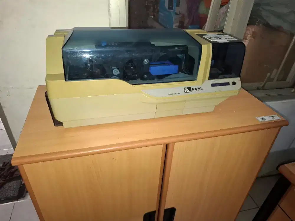 Printer kartu Zebra P 430i
