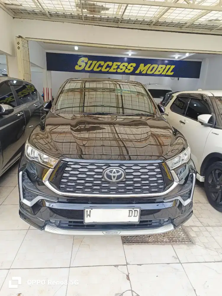 INNOVA ZENIX MODELISTA V HYBRID 2023 AT