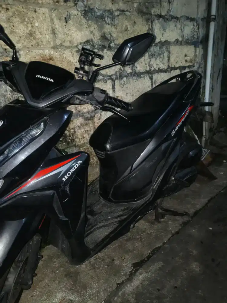 Vario 125 led new 2018 hitam