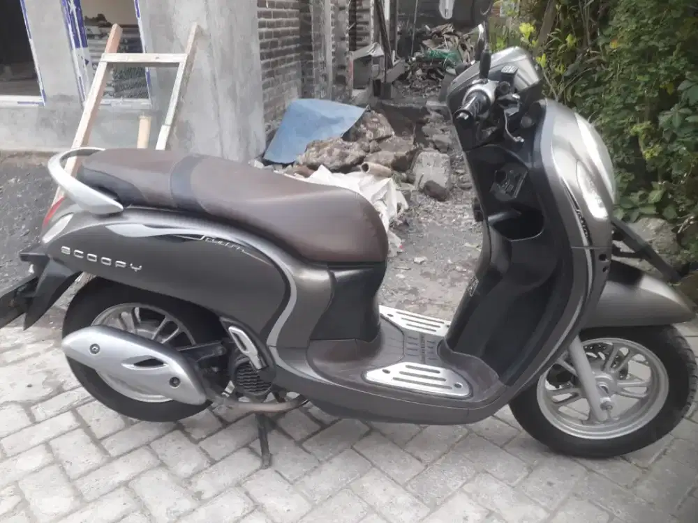 Scoopy keyles w Sdrjo Krian