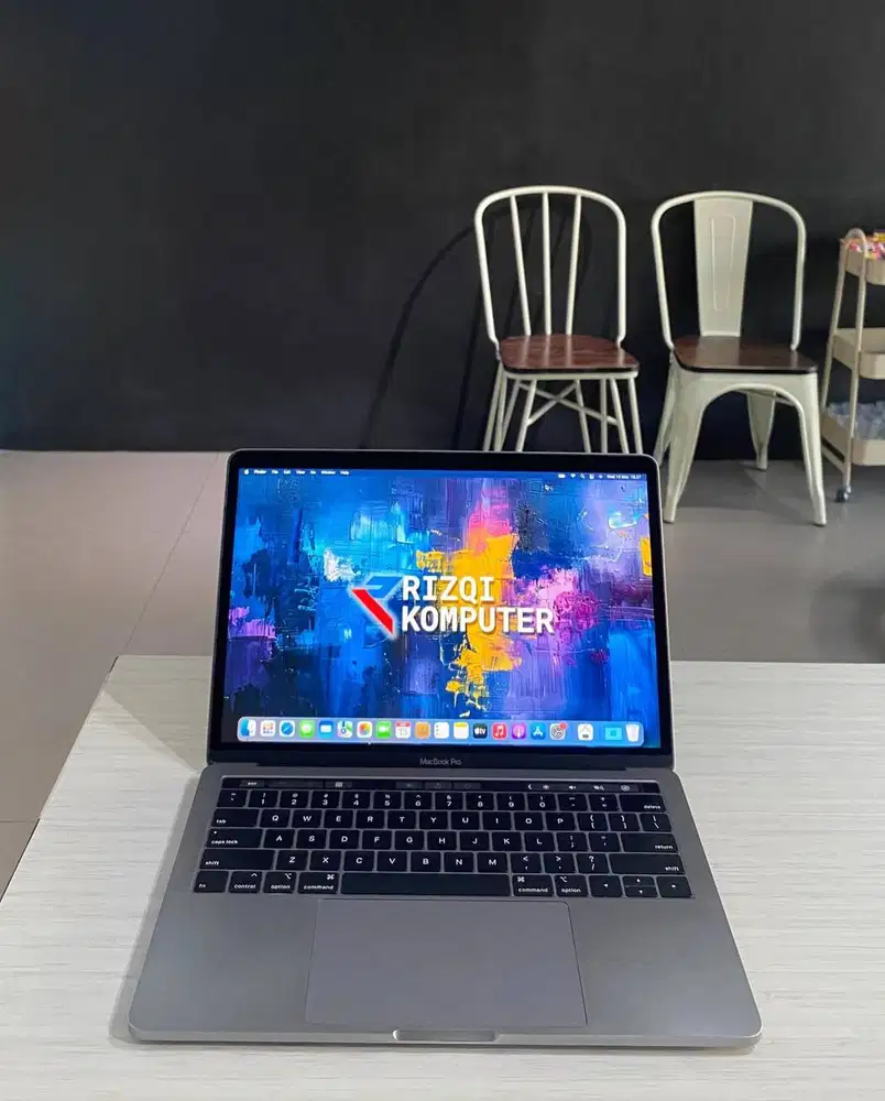 MacBook Pro i5 2019 Touchbar Intel Core i5 RAM 8GB SSD 256GB