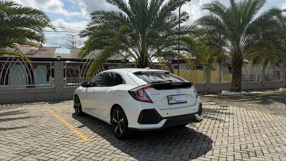 Honda Civic Hatchback 1.5 Turbo E CVT 2018