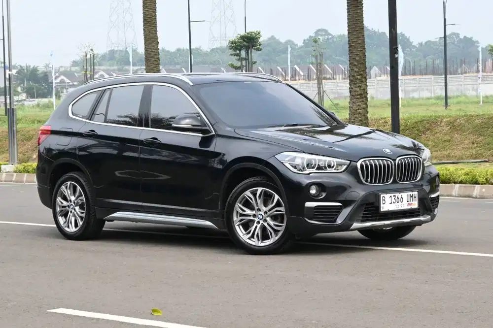 (TDP10jtan) BMW X1 F48 2018 Panoramic