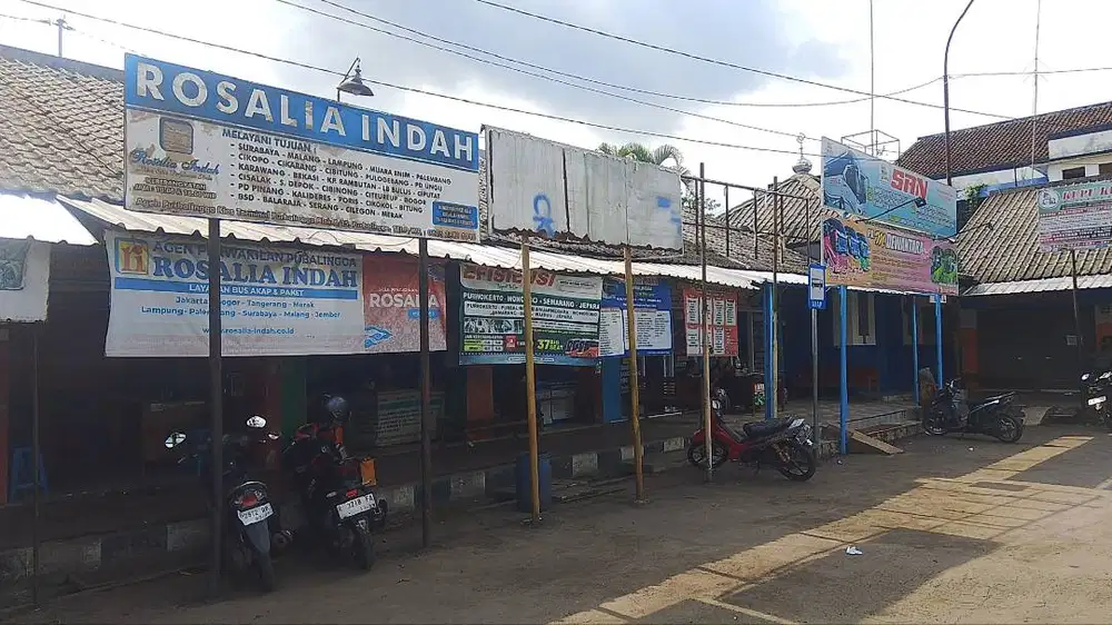 Pak Bu, saya sedang mencari pekerjaan .