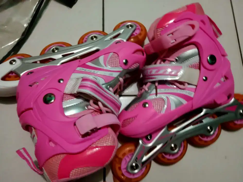 Sepatu roda anak