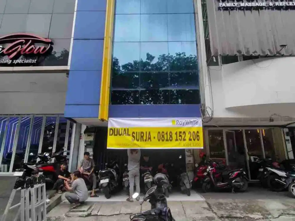 Dijual ruko 3 lantai di boulevard  raya kelapa gading