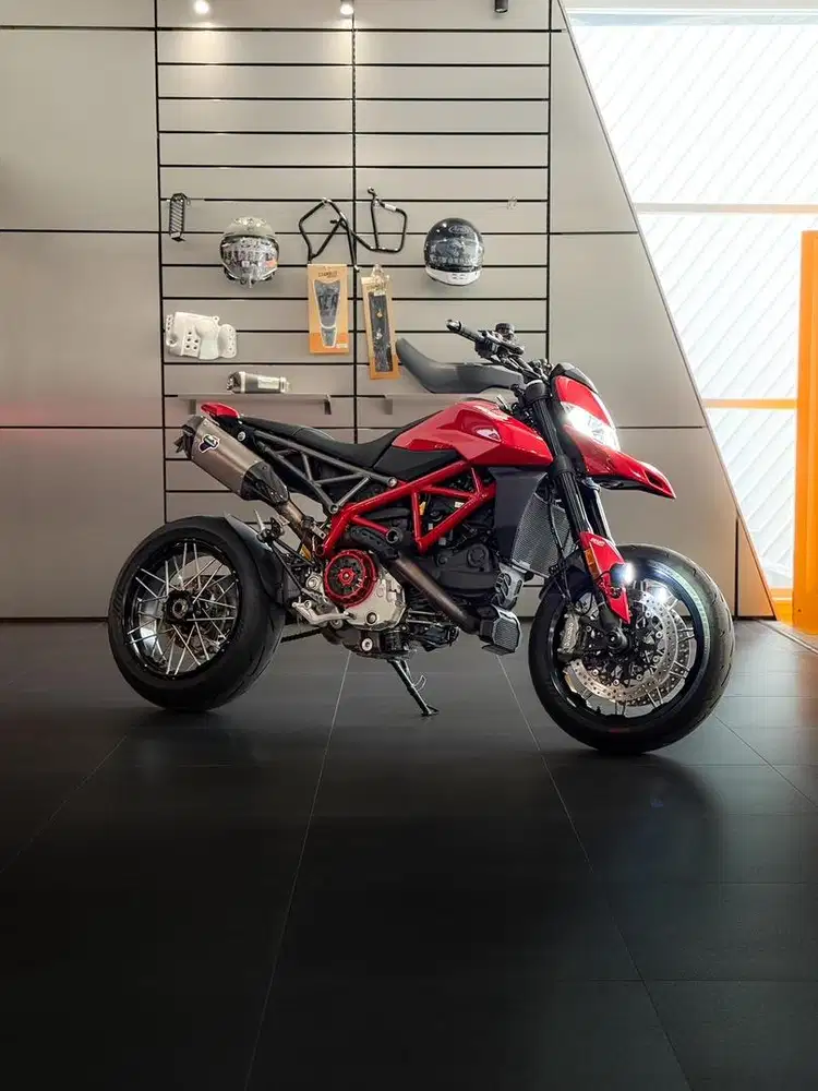 Ducati Hypermotard 950 2024
