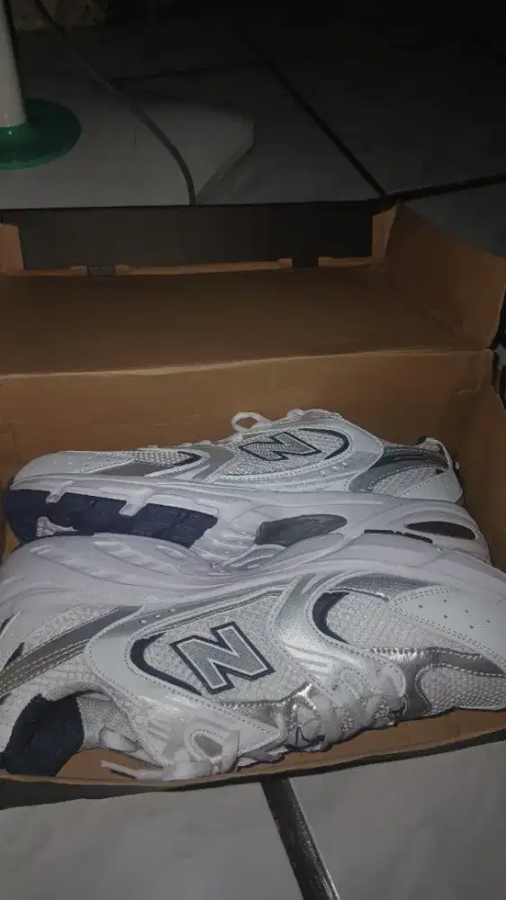sepatu new blance ukuran 39