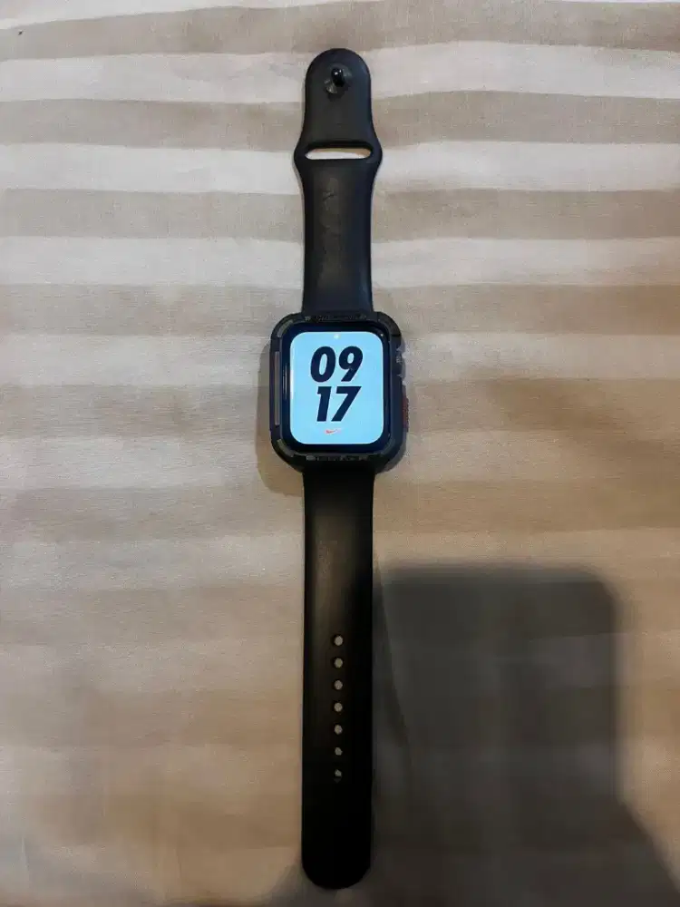 Apple watch series 5  fullset ukuran 44mm