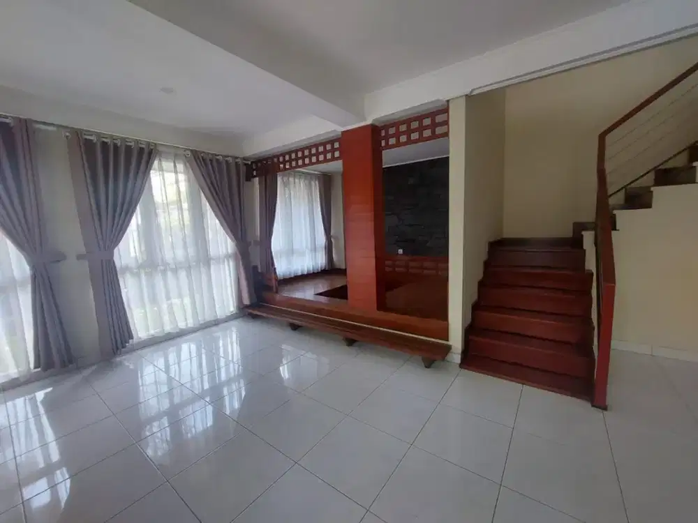 Rumah Hoek Siap Huni di Budisari Setiabudi Bandung Utara