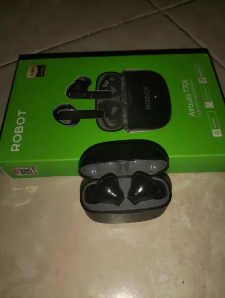 ROBOT AIRBUDS T70E