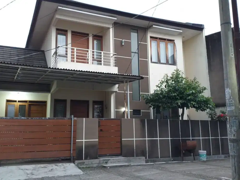 DIJUAL RUMAH 2 LANTAI KOMPLEK PERMATA INDAH CISARANTEN KULON ARCAMANIK BANDUNG