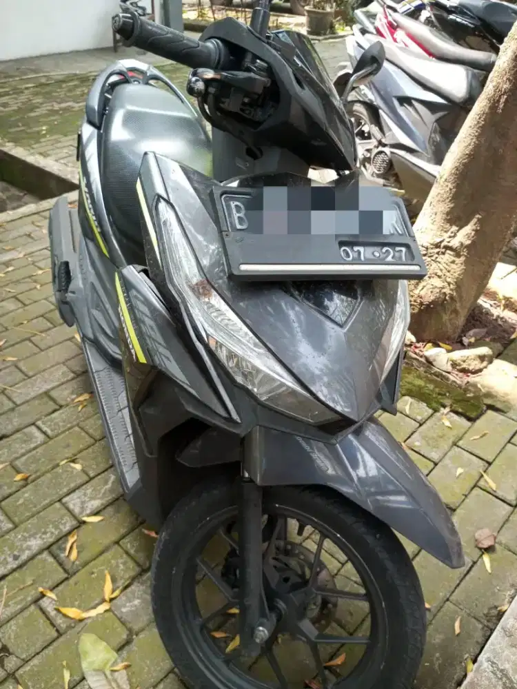Di Jual Motor Matic Honda Vario 125 CBS ISS