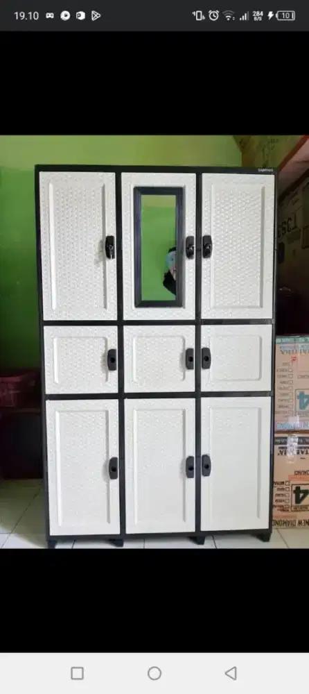 Lemari pakaian 3 pintu kaca harga sudah net