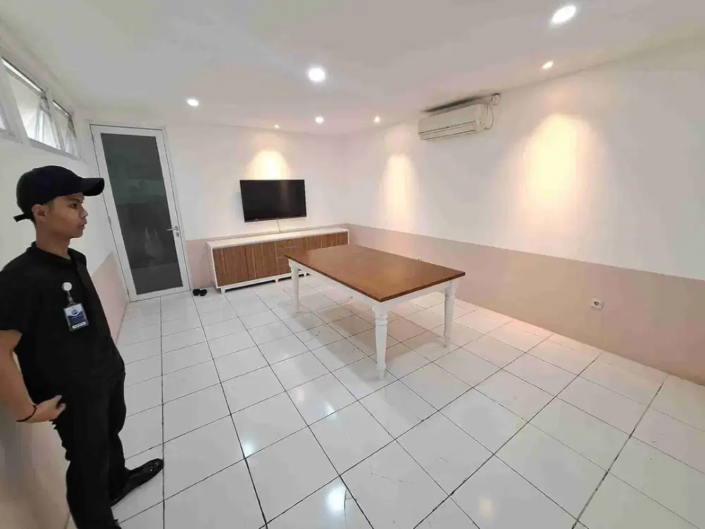 Disewakan Ruang Usaha Super Strategis Cocok Untuk Kantor Di Sayap Riau Gedung Sate