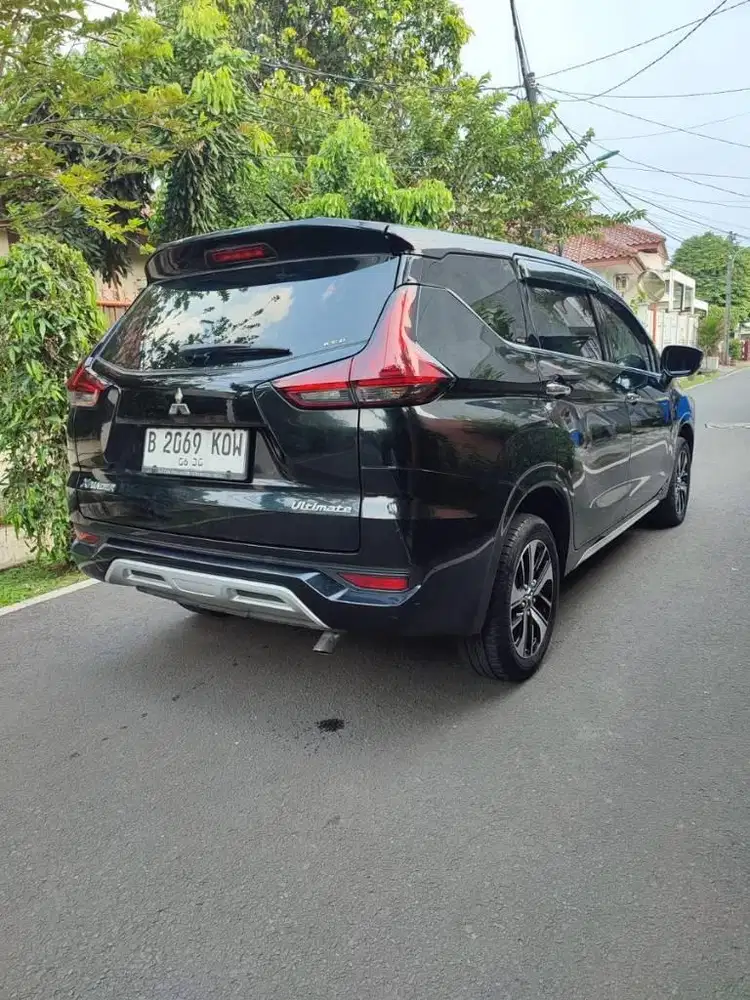 Mitsubishi Xpander 1.5Ultimate at metic th 2020 nik 2019 Hitam Ganjil
